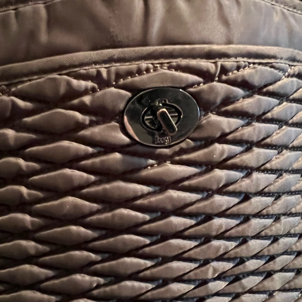 Lug Adagio Adjustable Crossbody/Shoulder Organizer in Taupe Brown. Quilted. - Picture 5 of 12